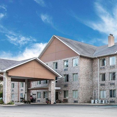 Comfort Inn Whitehall Near Michigan'S Adventure מראה חיצוני תמונה