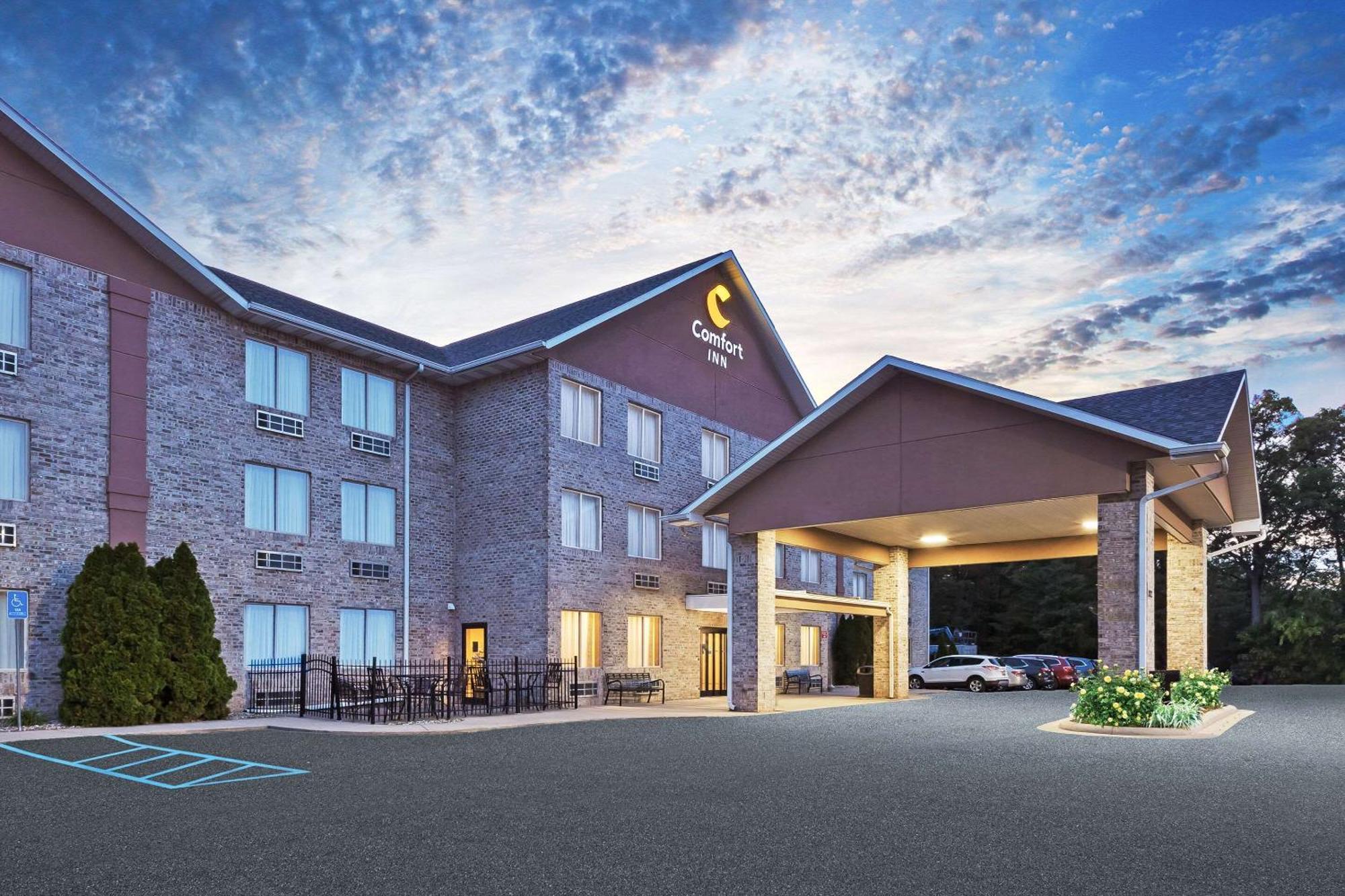 Comfort Inn Whitehall Near Michigan'S Adventure מראה חיצוני תמונה